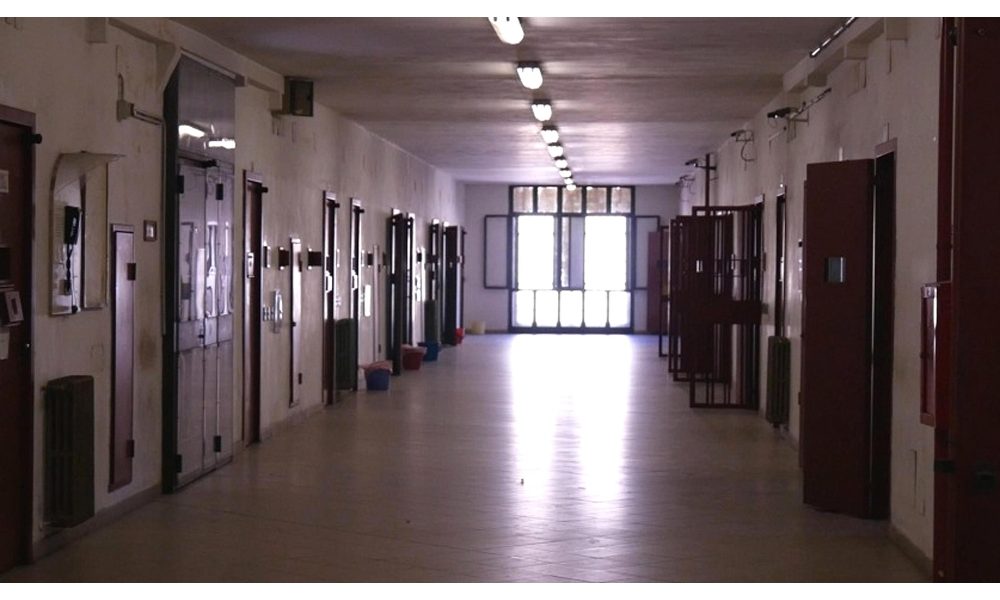 Detenuto torturato, 3 agenti nei guai