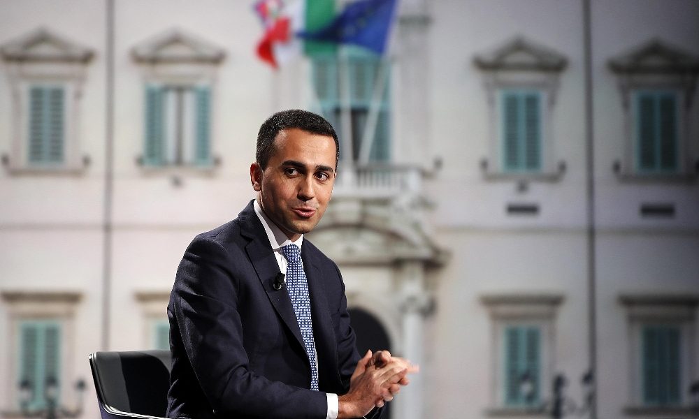 Di Maio, governo va avanti