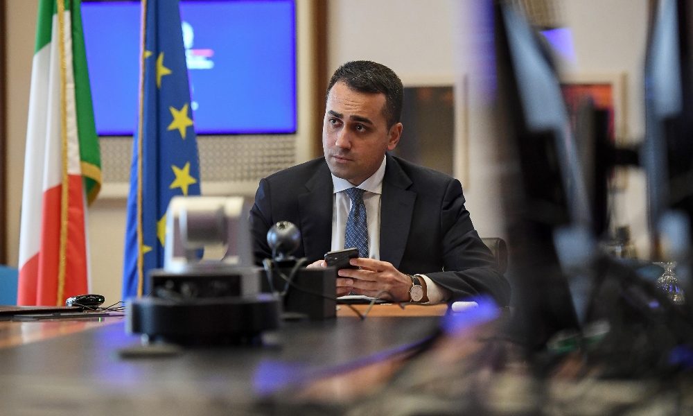Di Maio, gravissmi insulti a Mattarella