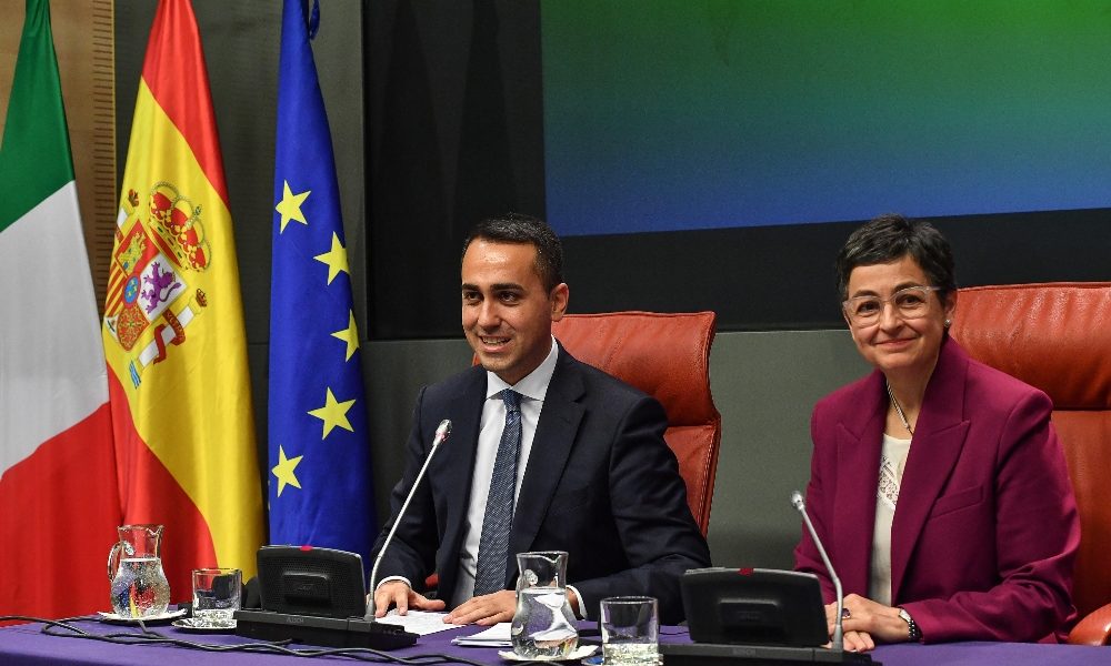 Di Maio, voli Italia-Cina restano chiusi