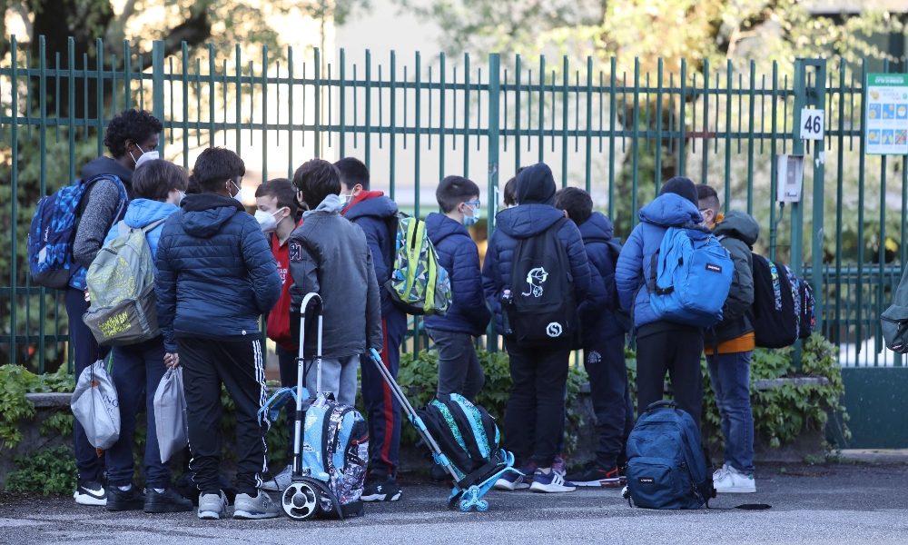 Disagi al rientro a scuola, hackerato registro elettronico