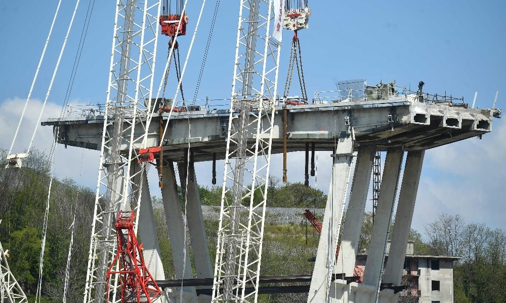 Dl Genova: Fraccaro,ricorrere è doveroso