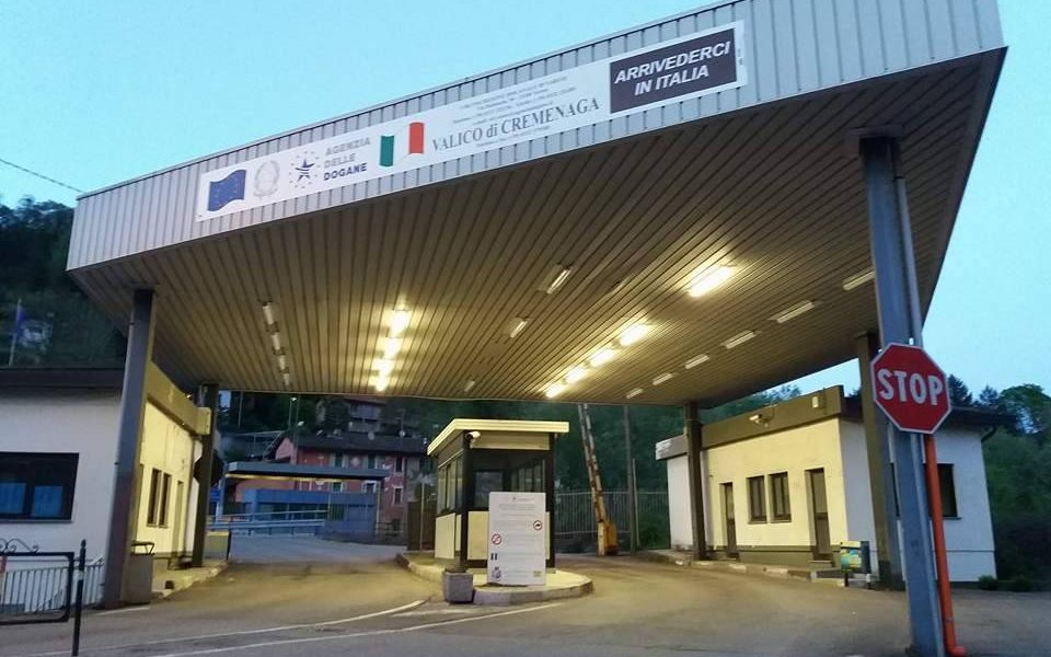 La nota del Governo di Bellinzona: «I criminali non passano dai valichi secondari»