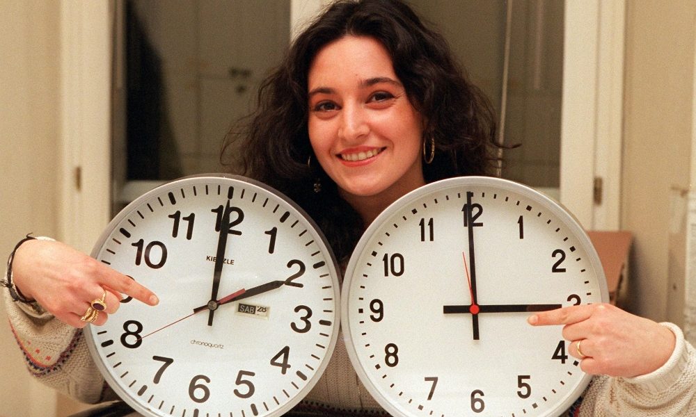 Domenica torna ora legale,orologi avanti