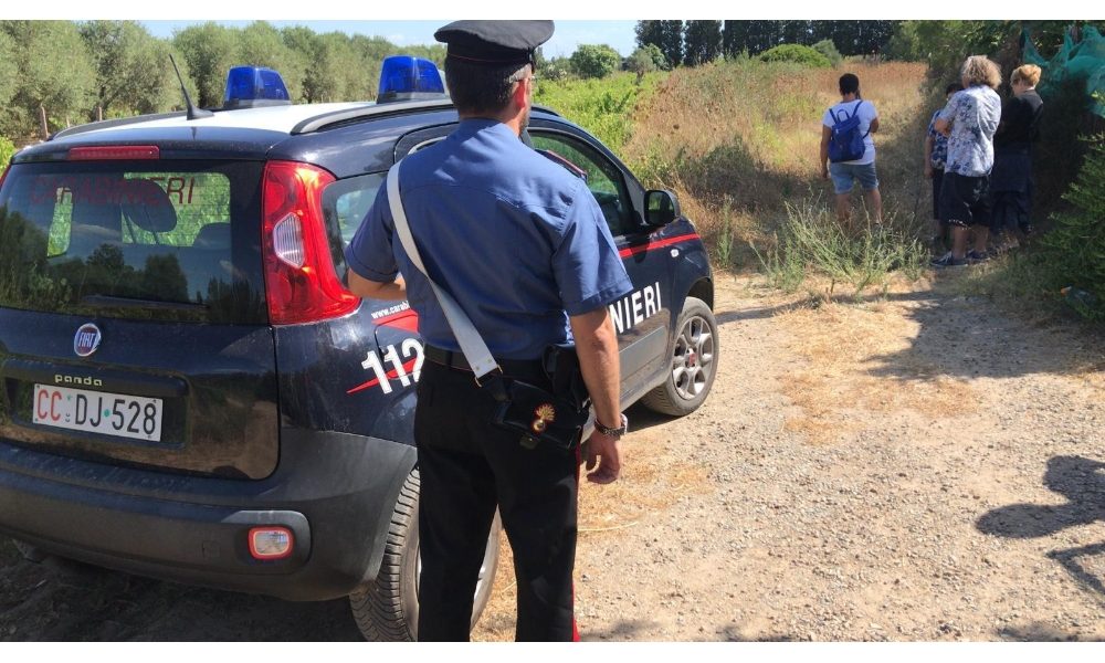 Donna trovata uccisa in un parco