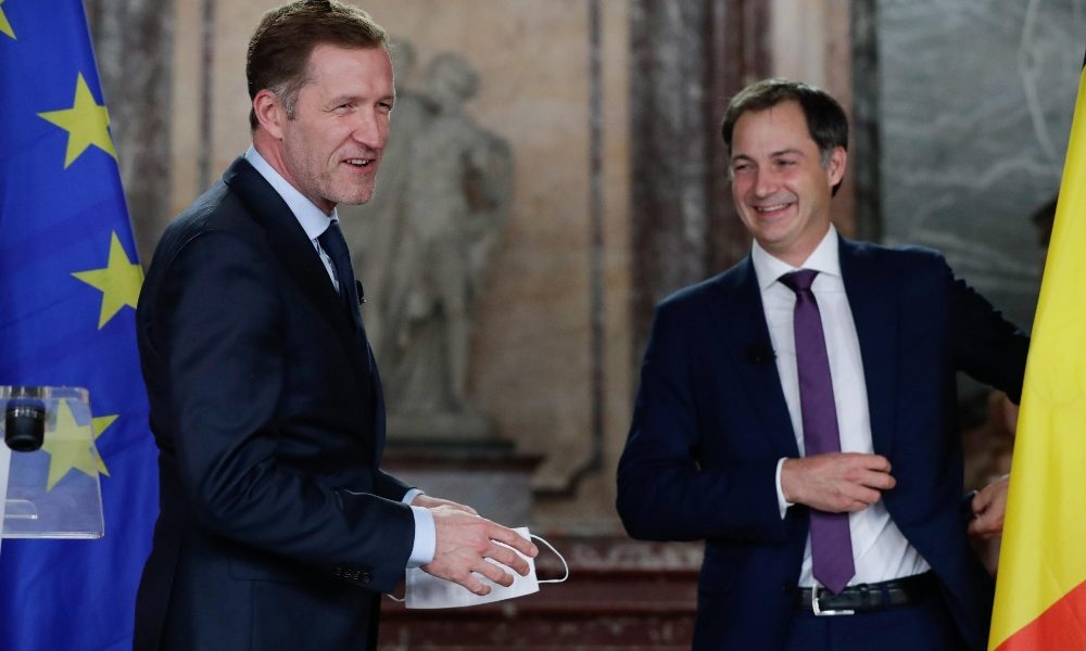 Dopo 16 mesi Belgio trova l’accordo, De Croo premier