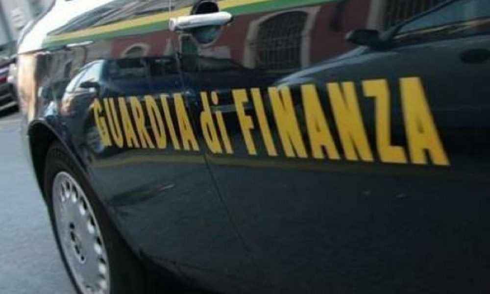Droga: 135 kg stupefacente in casa,un arresto nel Fiorentino