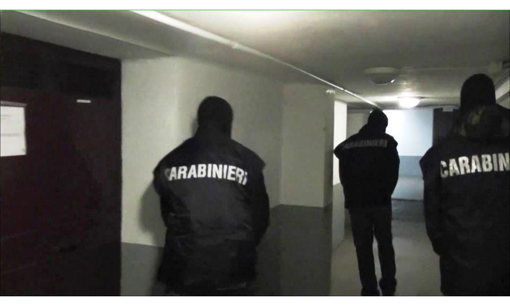 Droga: 25 arresti e 75 perquisizioni