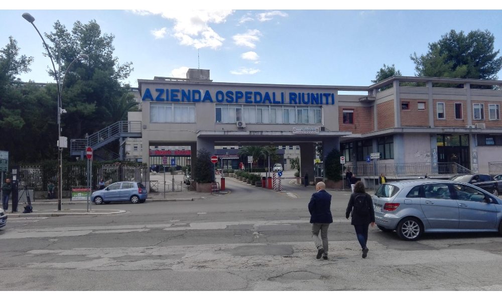 Due positivi a Covid fuggono da ospedale