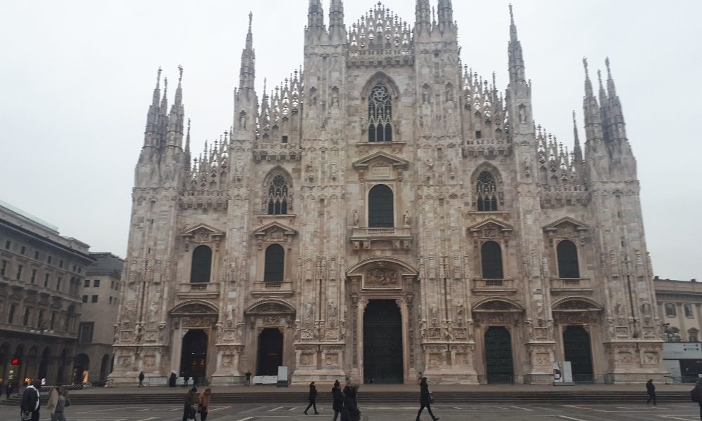 Duomo Milano riapre con molte cautele