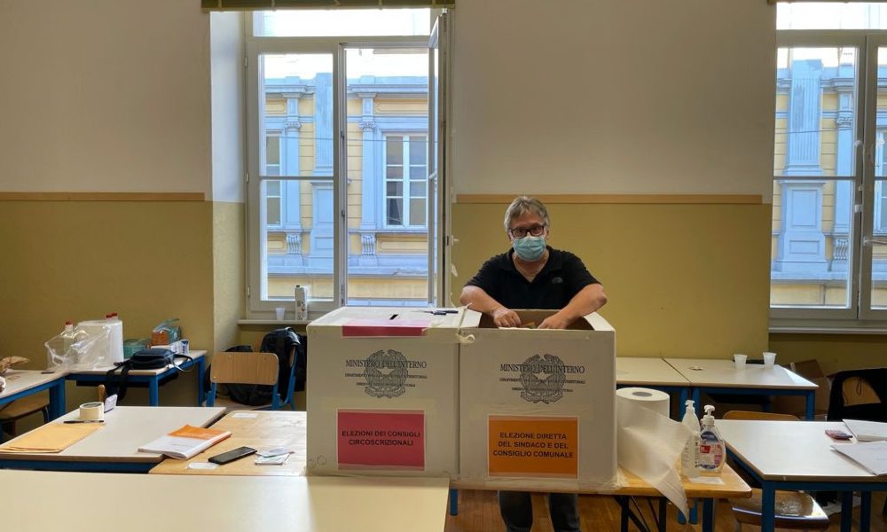 Elezioni: crollo affluenza a Comunali, è record negativo