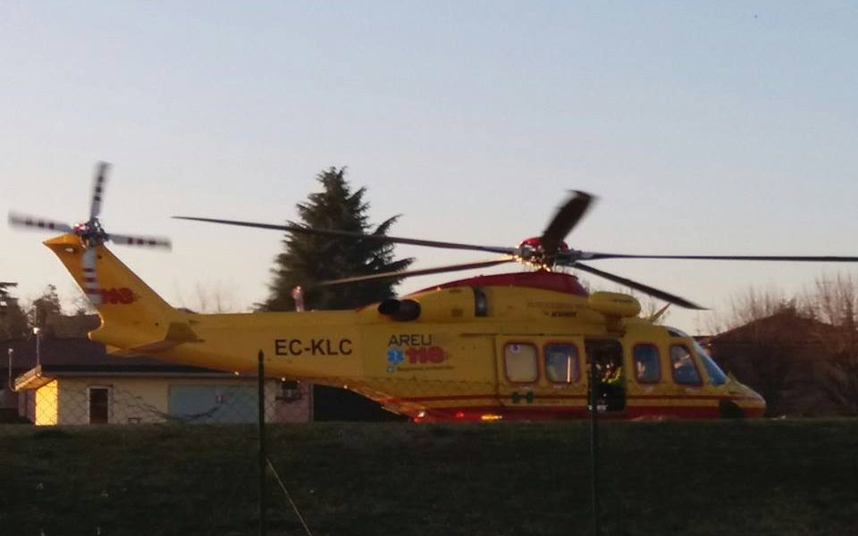Non si accorge del dirupo e precipita: paura nella notte per una 17enne