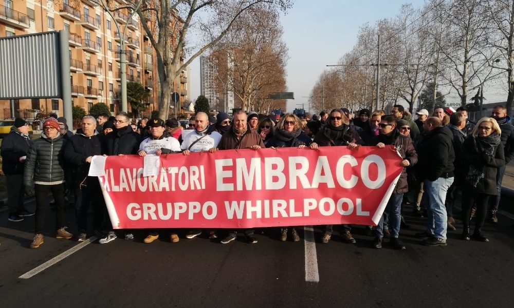 Embraco, lavoratori in corteo a Torino