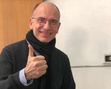 Nuovi tagli alla scuola: via in 259