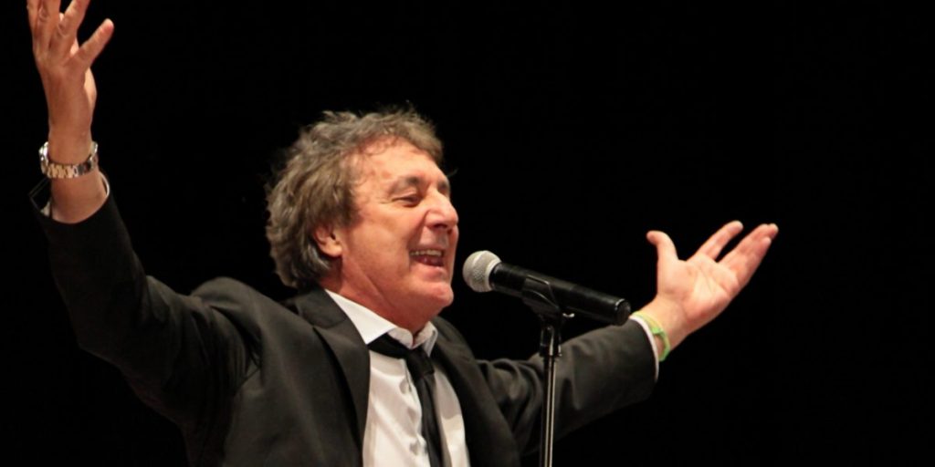 “Intervista confidenziale”, Iacchetti mattatore a Chiasso