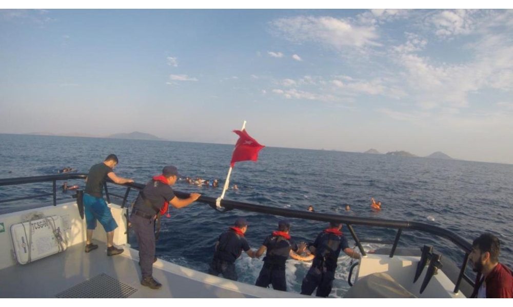 Erdogan, Guardacoste fermi migrante Egeo