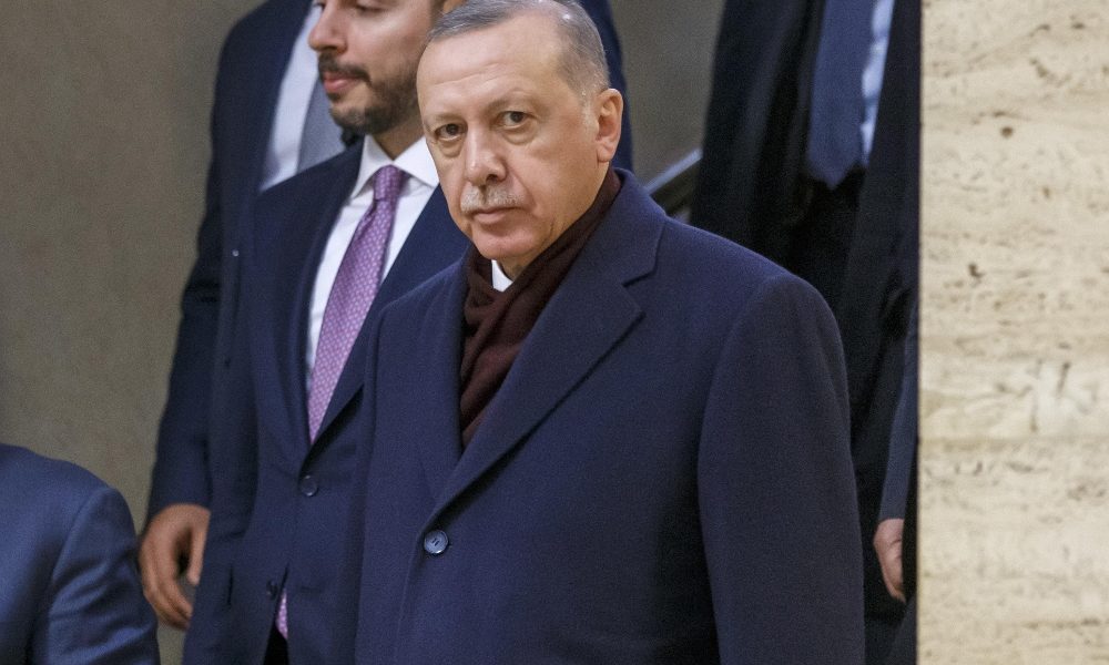 Erdogan: pronti a chiudere le basi Usa