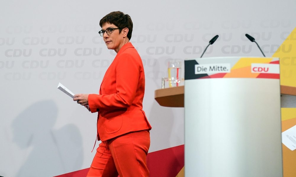 Erede Merkel rinuncia a elezioni 2021