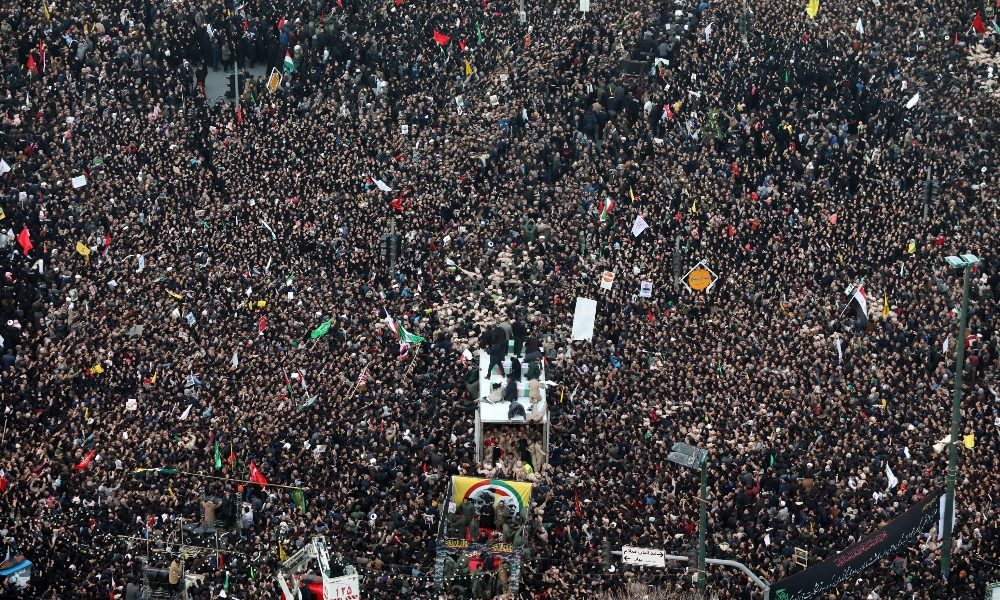 Esequie Soleimani, ‘una taglia su Trump’