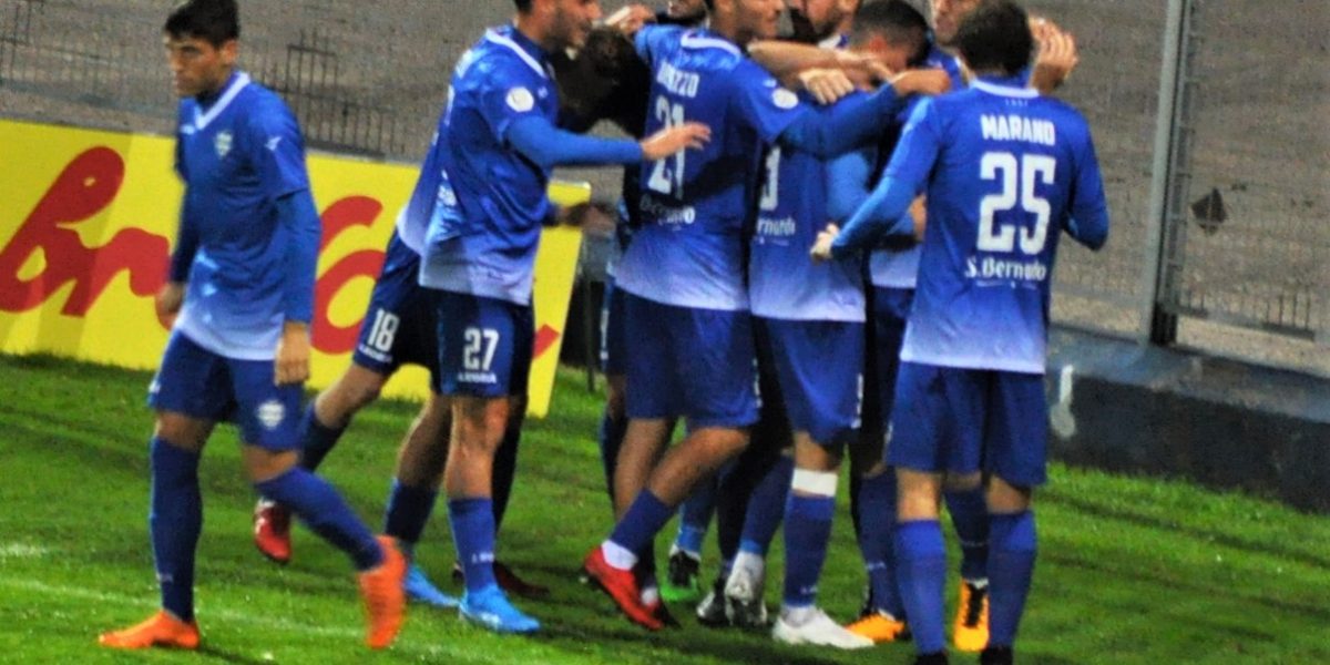 Como al lavoro, sabato la trasferta a Siena.  Giudice sportivo: 1.000 euro di multa al club, squalificato il fisioterapista