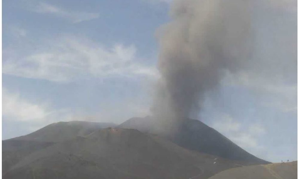 Etna: Ingv,cessata emissione cenere da nuovo cratere Sud-Est