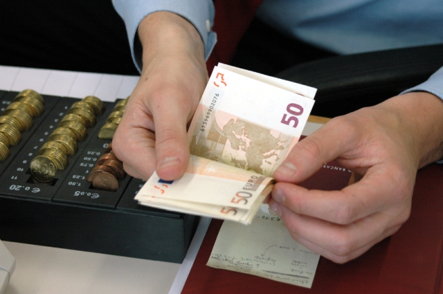 Como, redditi ancora al di sotto dei livelli pre-crisi: -2,81% rispetto al 2008