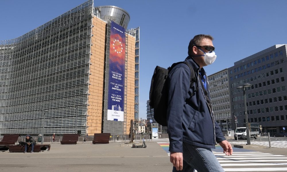 Eurogruppo rinviato a domani