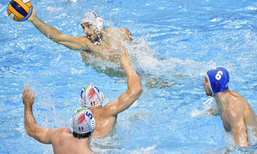 Europei pallanuoto: l’Italia parte bene, 10-6 alla Grecia