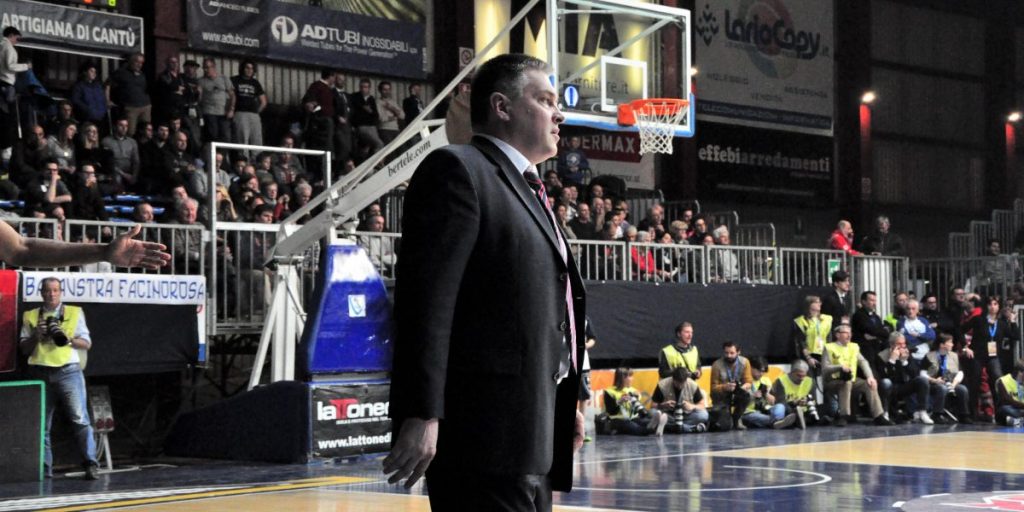 Pallacanestro Cantù: coach Pashutin atteso in tarda serata in Italia