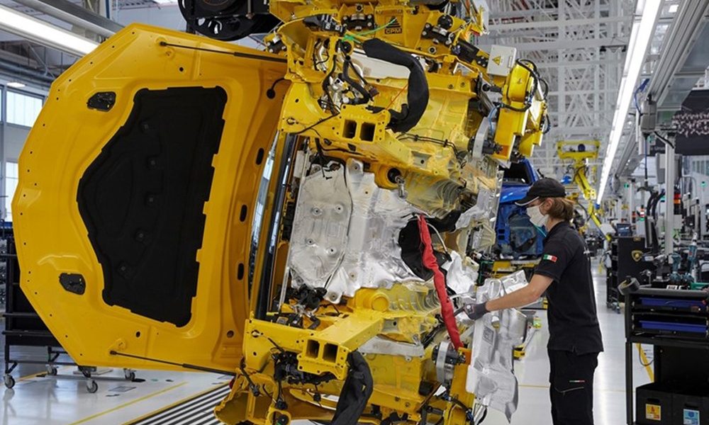Federmeccanica, produzione dimezzata aprile su febbraio