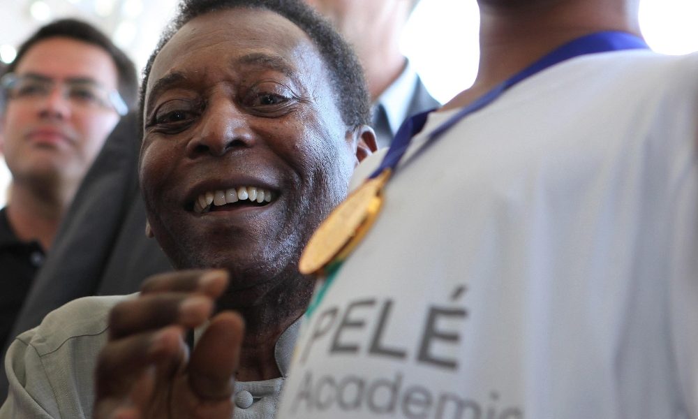 Figlia di Pelé, ‘papà sta lasciando l’ospedale’