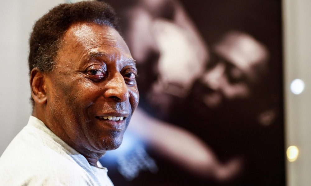 Figlio Pelè “Papà è triste perchè cammina male, esce poco”