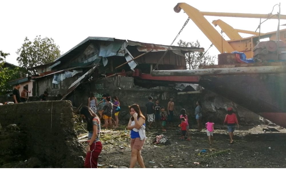 Filippine, tifone causa almeno 16 morti