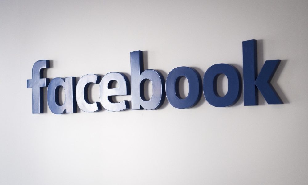 Fisco: Facebook chiude 3 holding irlandesi