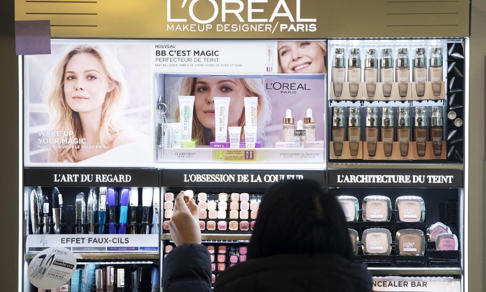 Floyd: L’Oreal annuncia, non usiamo più parola ‘sbiancante’