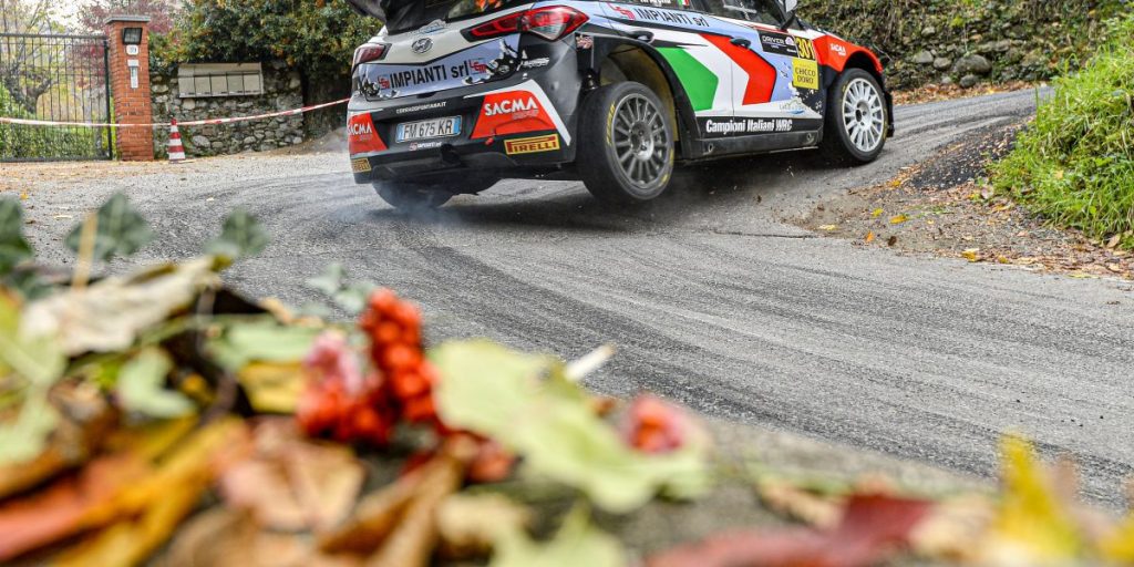 Rally Aci Como-Etv per lo scudetto Wrc. La gara scatta con la prova di Sormano
