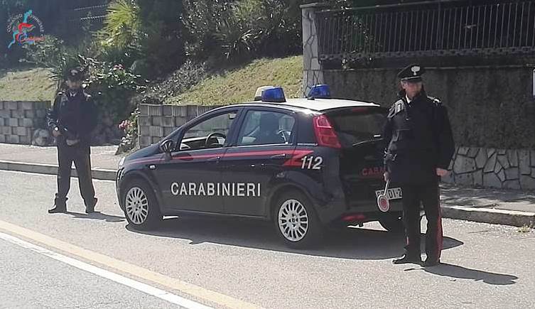 Operazione contro lo spaccio nei boschi di Turate: denunciato 25enne