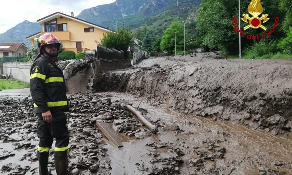 Frana fango su abitato levante ligure