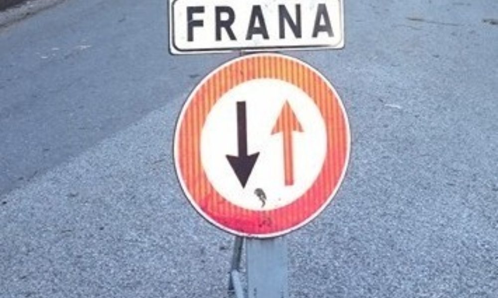 Frana separa Versilia dalla Garfagnana