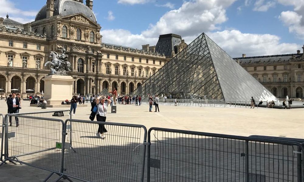 Francia: Istituto statistica prevede calo Pil del 9% in 2020