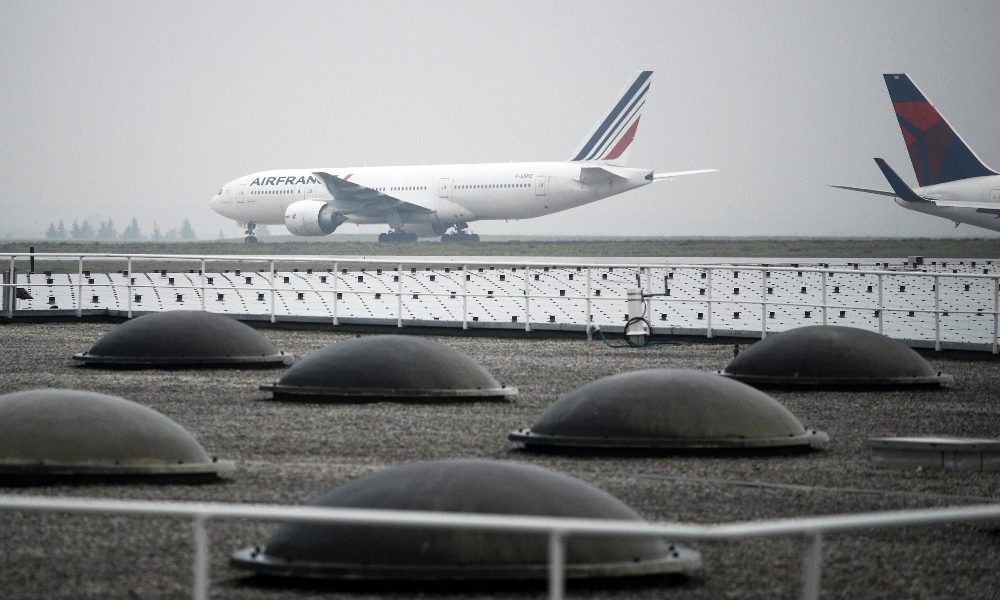 Francia: bimbo morto in carrello aereo