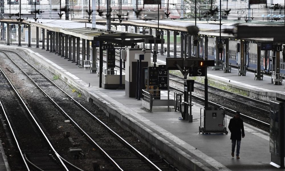 Francia: sciopera meno metà conducenti