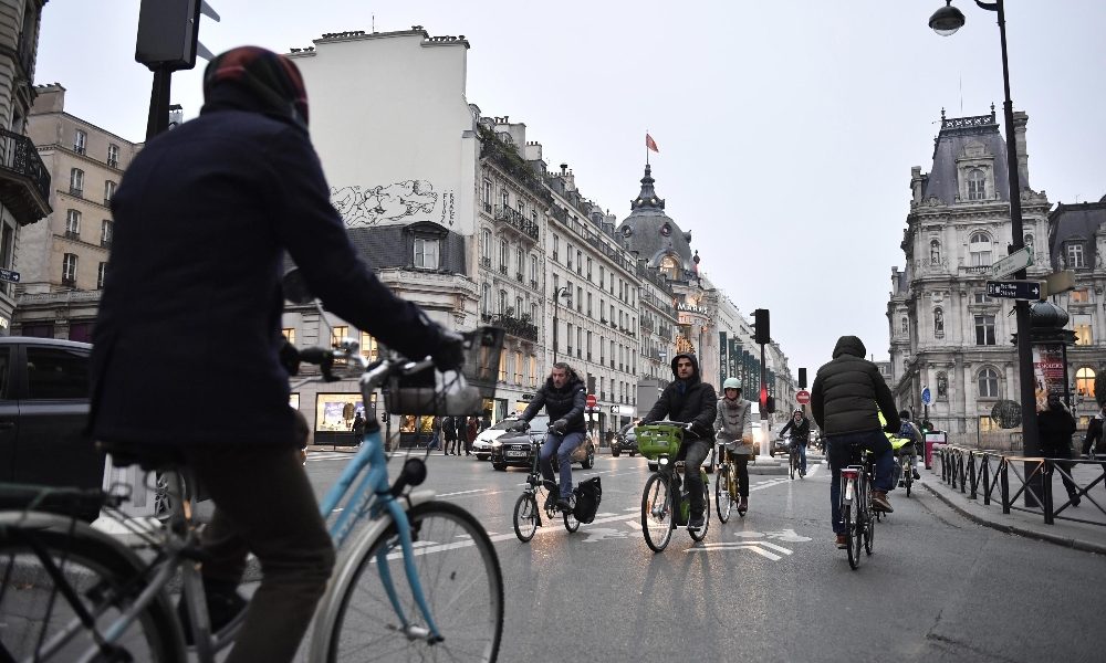 Francia: scioperi anti-Macron al via