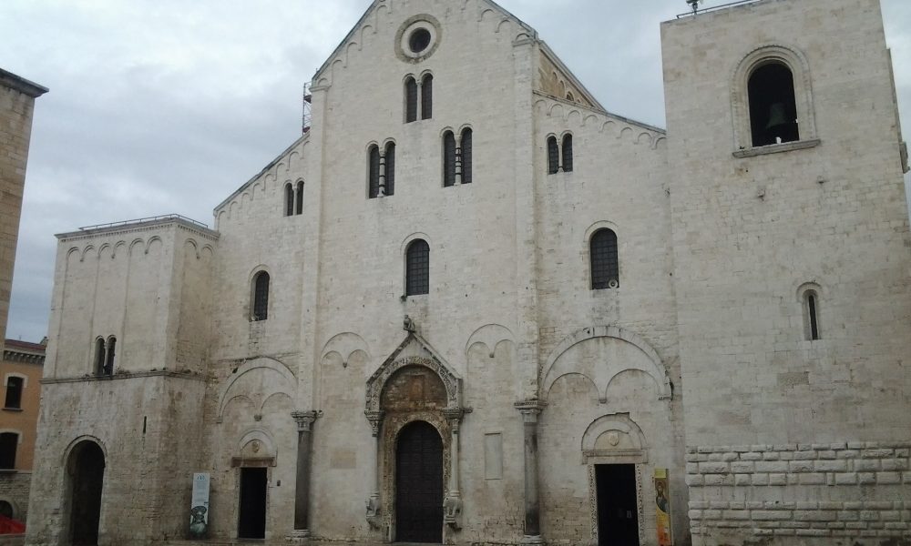 Frate positivo, sospese messe San Nicola
