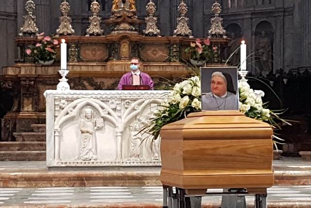 Canossiane, l’ultimo saluto a madre Maria Pina: «Una donna straordinaria»