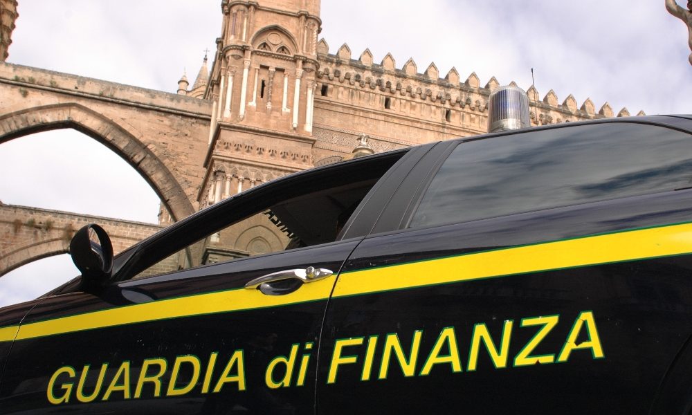 Funzionario Inps cancellò debiti aziende