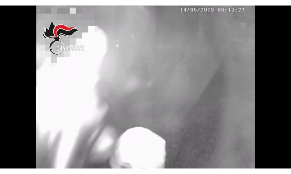 Furto milionario di farmaci antitumorali, due arresti