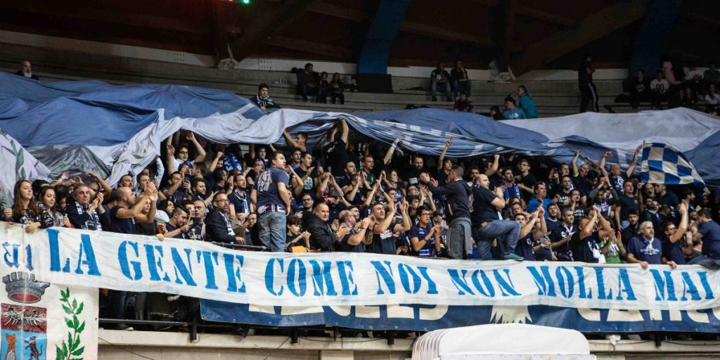 Basket, l’Acqua S.Bernardo Cantù torna in palestra lunedì