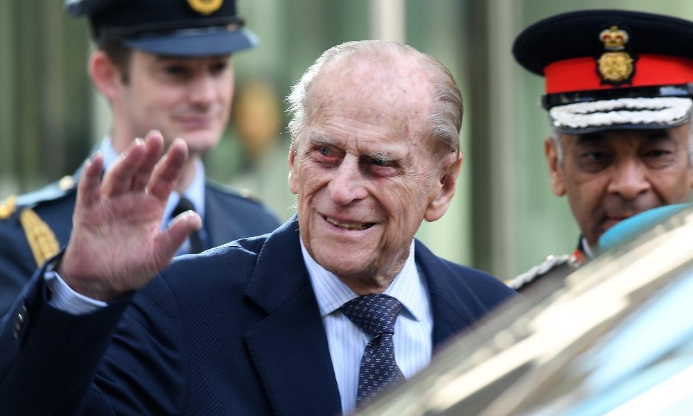 Gb: il principe Filippo lascia l’ospedale