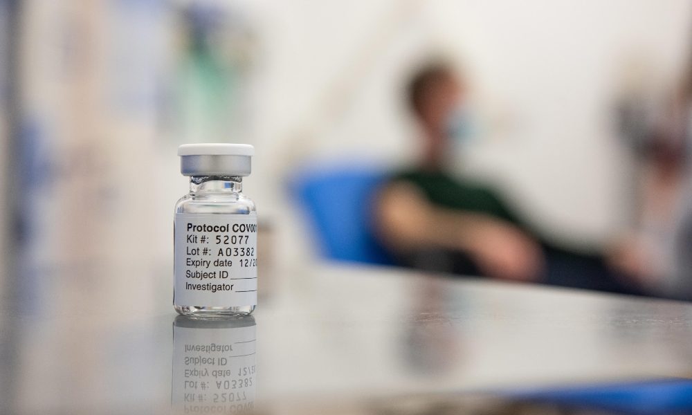 Gb somministra prime dosi vaccino Oxford-AstraZeneca